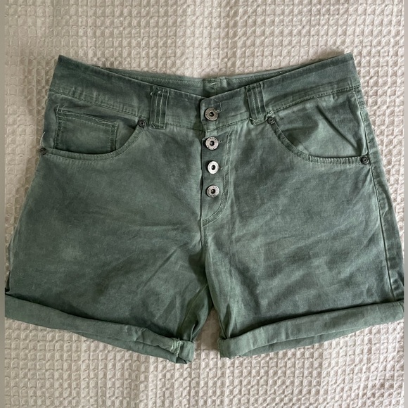 MADE IN ITALY!! Worn twice! Stretchy cotton shorts - Picture 1 of 8